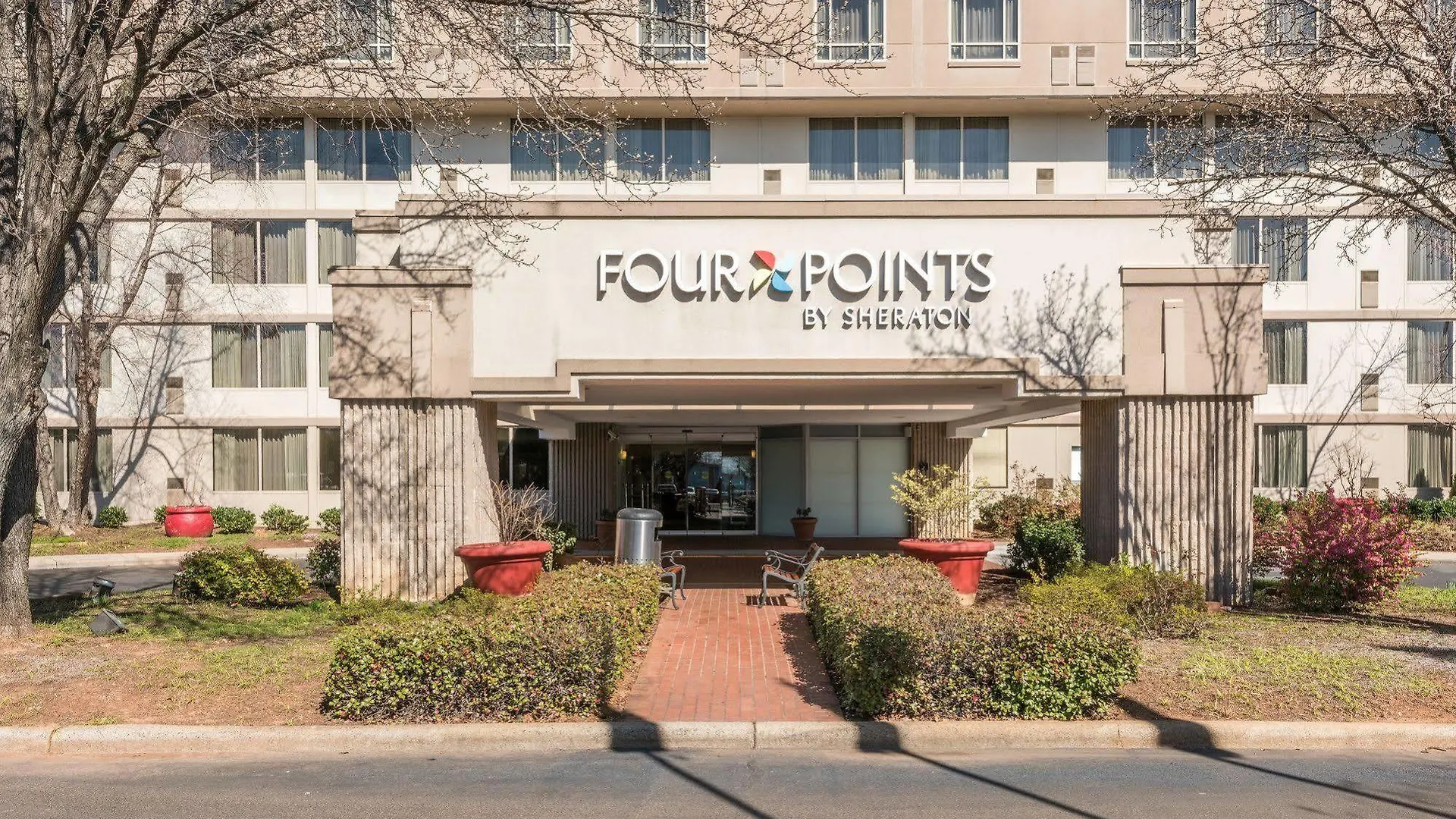 Four Points By Sheraton Charlotte 4*,